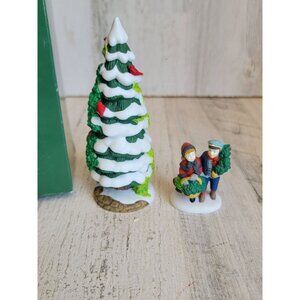 Dept 56 The Holly And The Ivy 1997 Village accessory Xmas